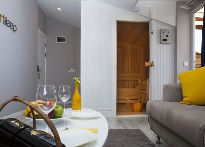 Hotel Letstay - Adults Only