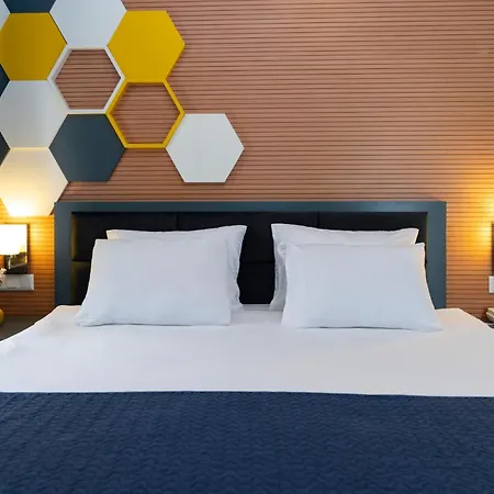 Hotel Letstay - Adults Only